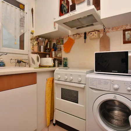 Casa vacanze Cozy Holiday In Les Petits Bonneveaux Near Sea
