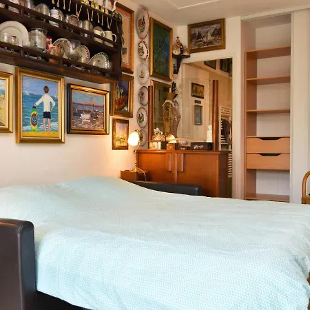 Casa vacanze Cozy Holiday In Les Petits Bonneveaux Near Sea *